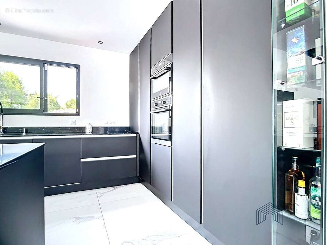 Maison à SAINT-SULPICE