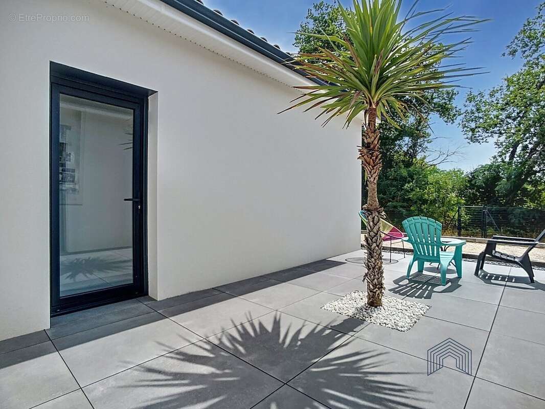 Maison à SAINT-SULPICE