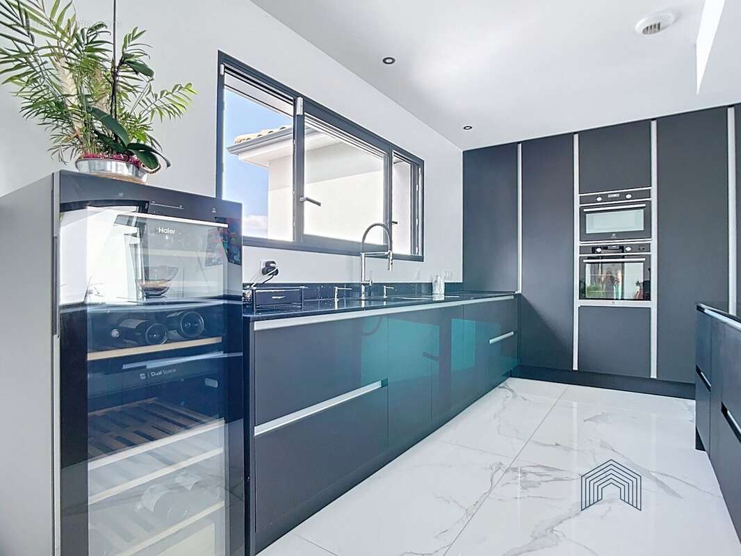 Maison à SAINT-SULPICE