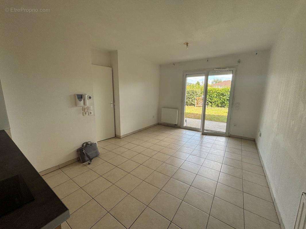 Appartement à AMBARES-ET-LAGRAVE