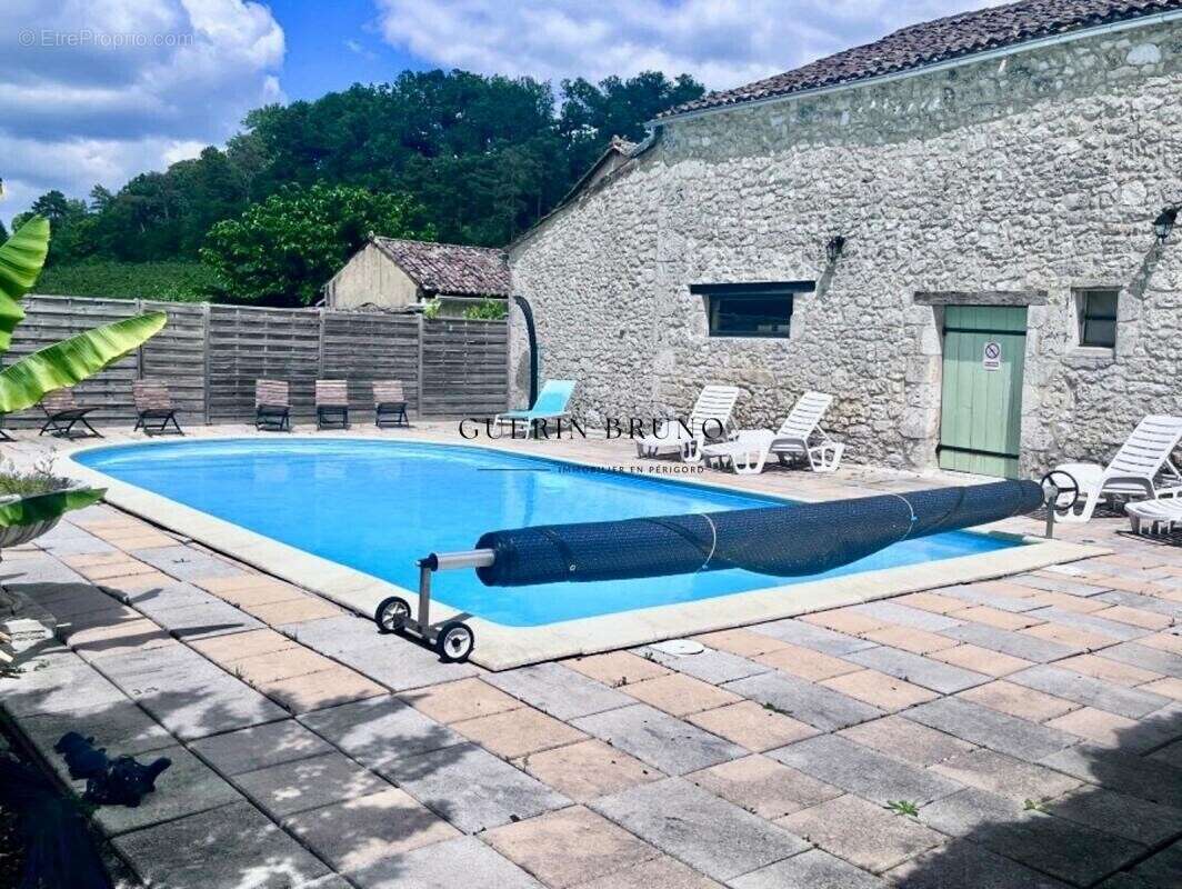 Maison à ROUFFIGNAC-DE-SIGOULES