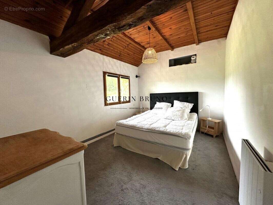 Maison à ROUFFIGNAC-DE-SIGOULES