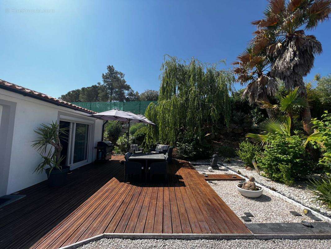 Maison à SAINT-PAUL-ET-VALMALLE