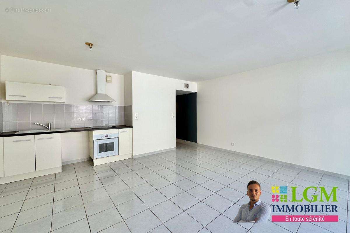 Appartement à NIMES
