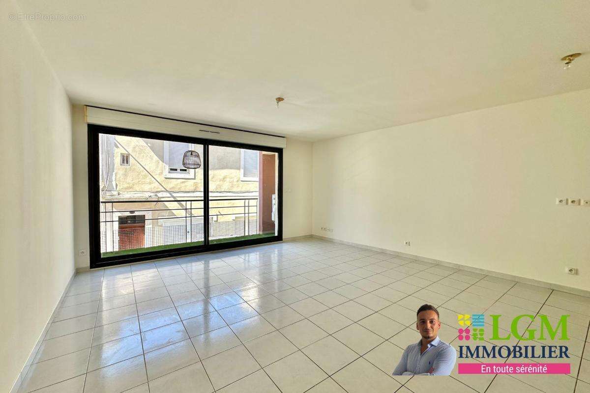 Appartement à NIMES