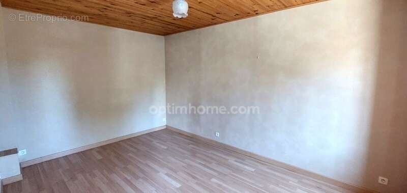 Maison à SAINT-SAULGE