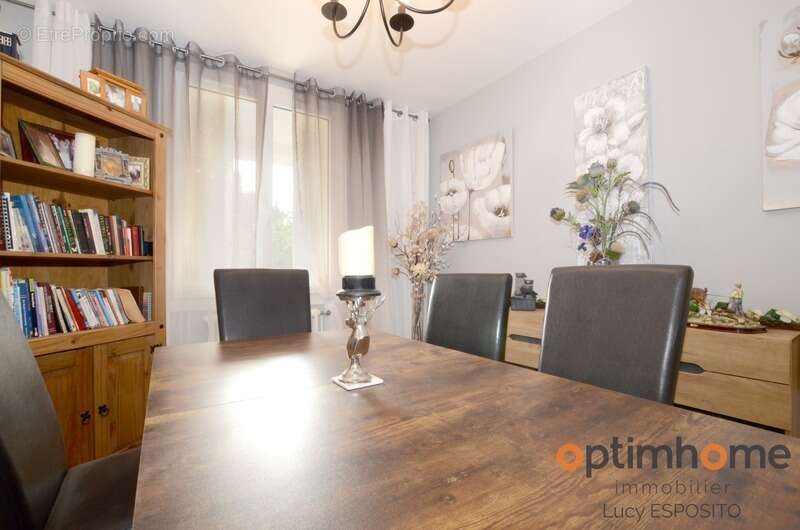 Maison à AVAILLES-LIMOUZINE