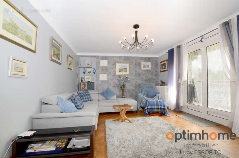 Maison à AVAILLES-LIMOUZINE