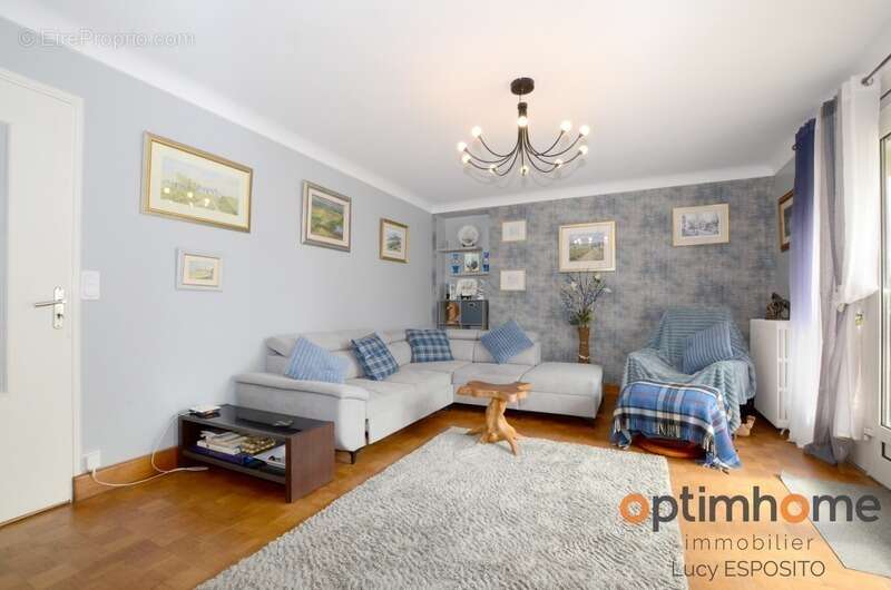 Maison à AVAILLES-LIMOUZINE