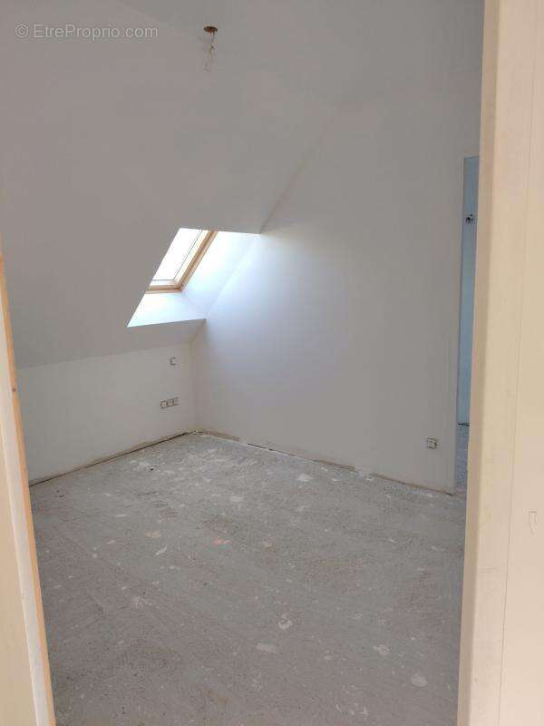 Maison à MARCE-SUR-ESVES