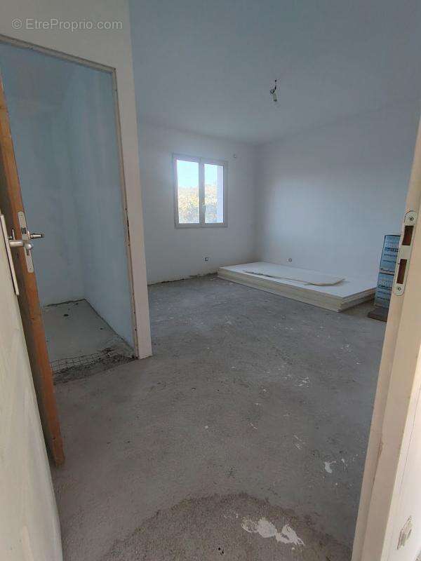 Maison à MARCE-SUR-ESVES