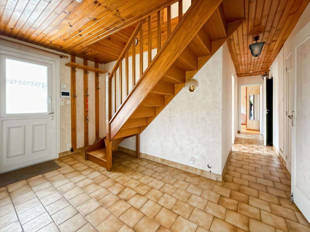 Maison à FLEURY-LES-AUBRAIS