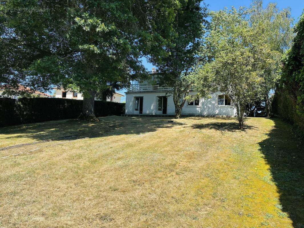 Maison à ARTHEZ-DE-BEARN