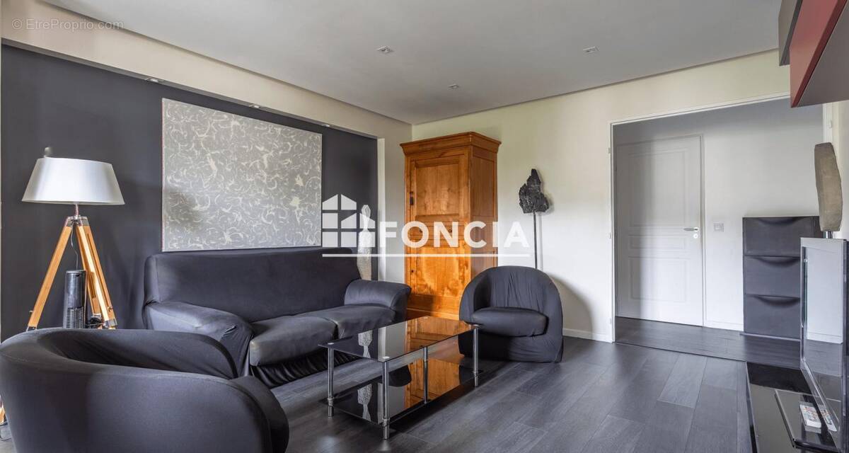 Appartement à DAMMARIE-LES-LYS