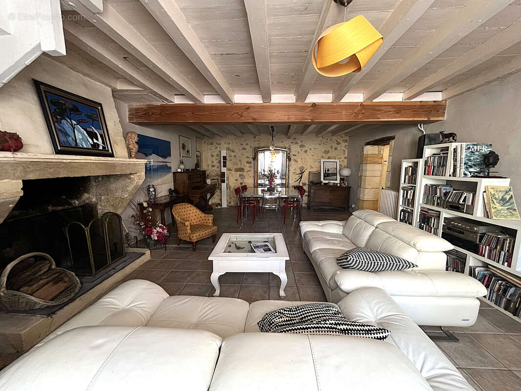 Maison à ISLE-SAINT-GEORGES