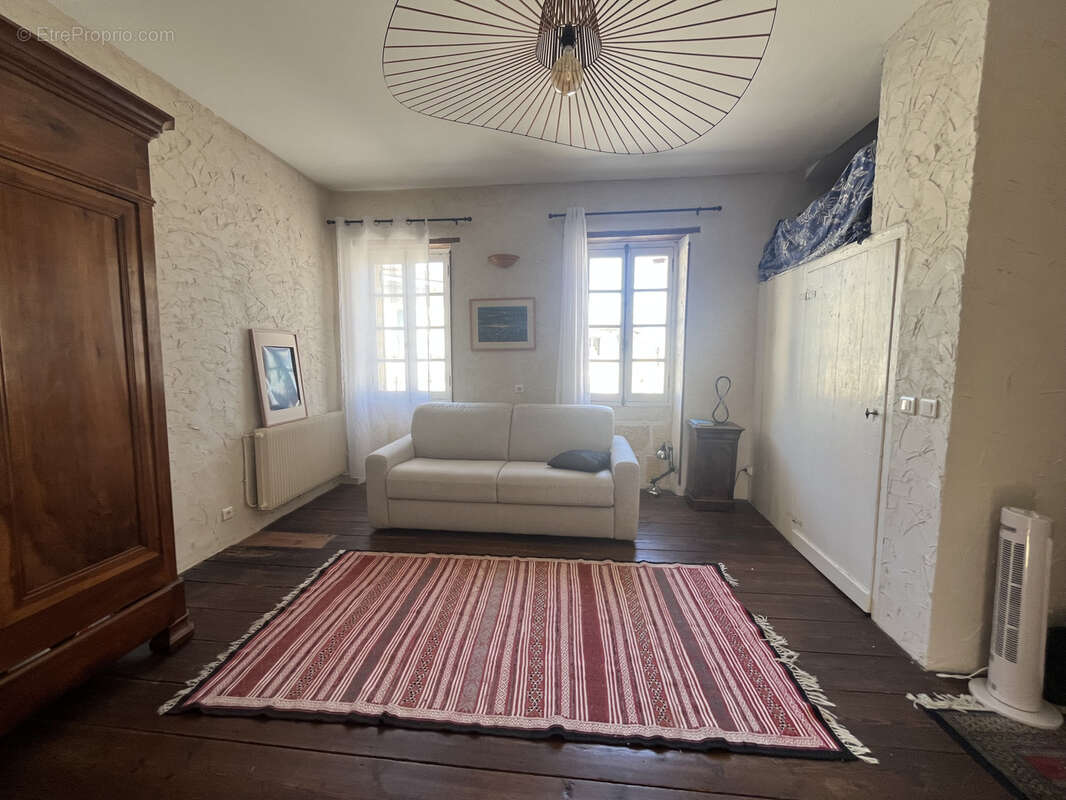 Maison à ISLE-SAINT-GEORGES