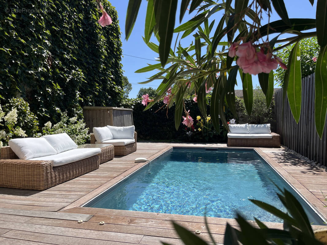 Maison à ISLE-SAINT-GEORGES