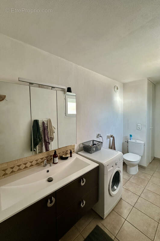 Appartement à MARSEILLE-3E