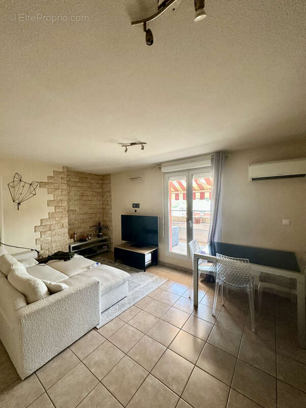 Appartement à MARSEILLE-3E