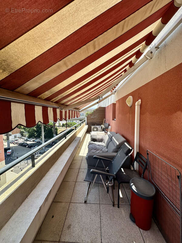 Appartement à MARSEILLE-3E