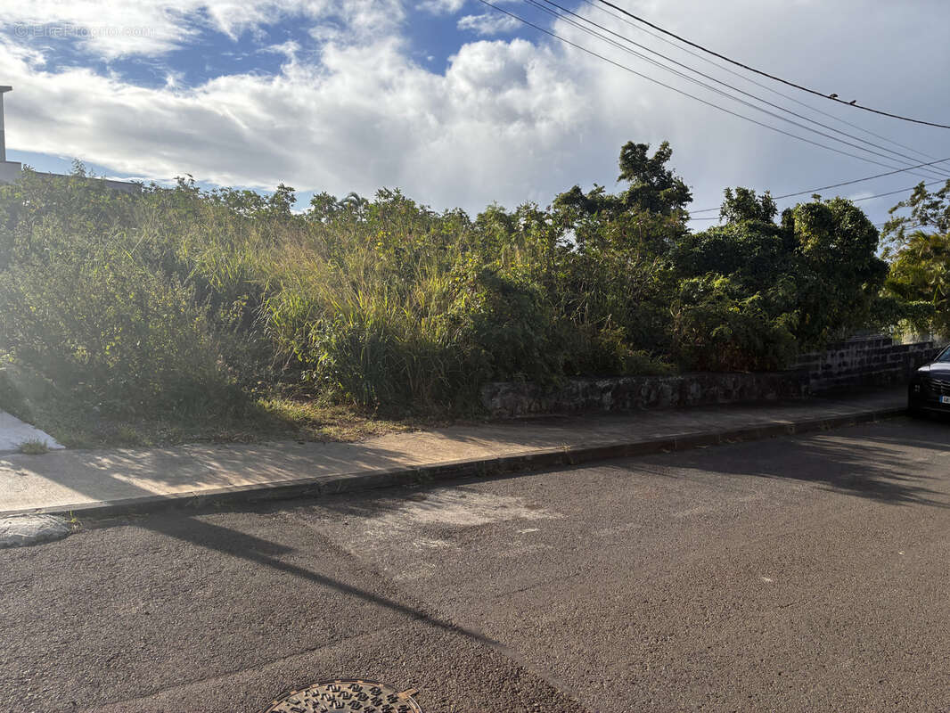 Terrain à SAINT-DENIS