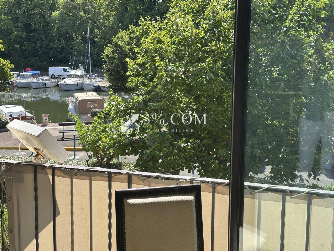 Appartement à COGOLIN