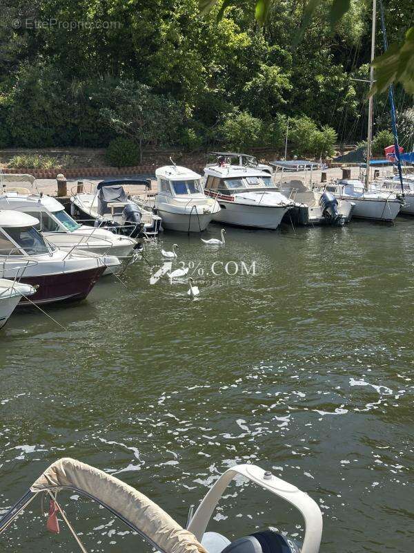 Appartement à COGOLIN