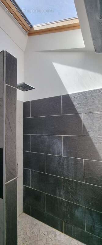 Appartement à BELLEGARDE-EN-FOREZ