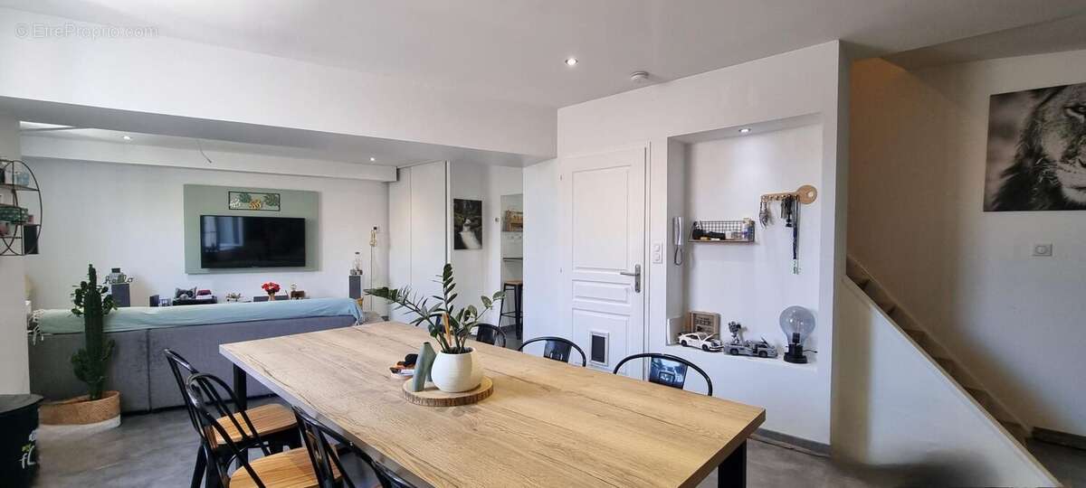 Appartement à BELLEGARDE-EN-FOREZ