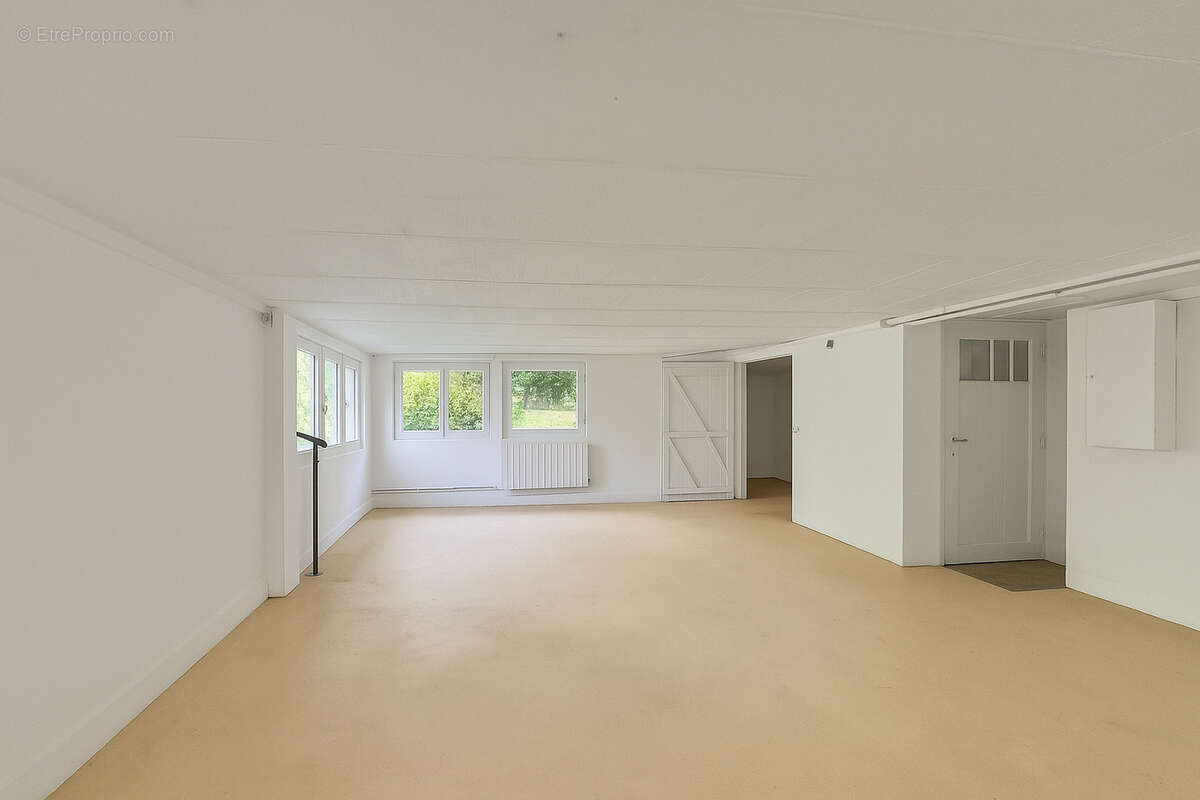 Maison à VAUX-SUR-SEINE