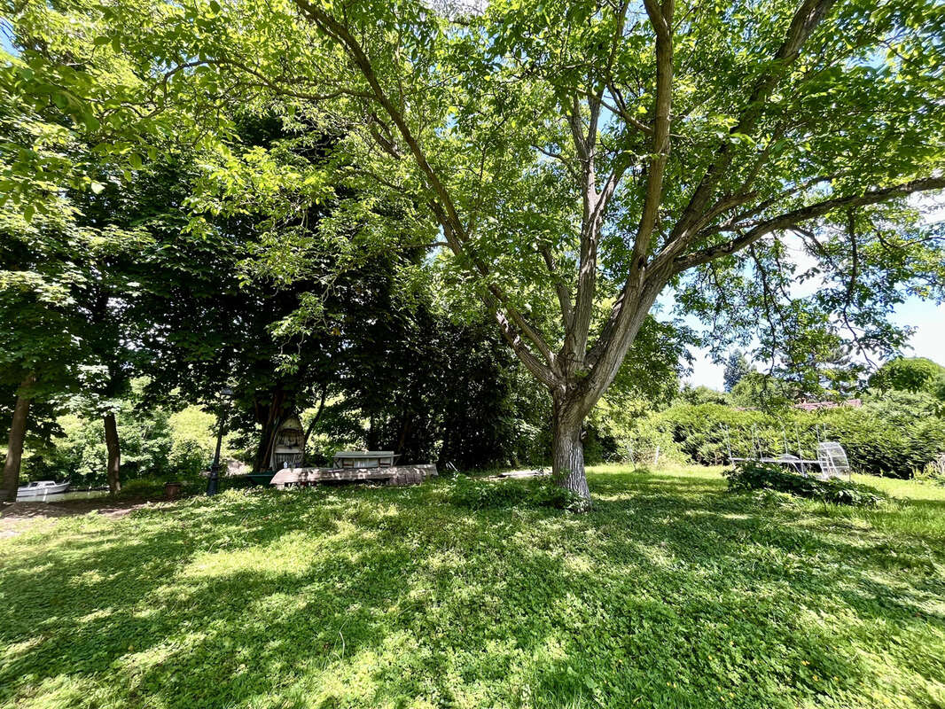 Maison à VAUX-SUR-SEINE