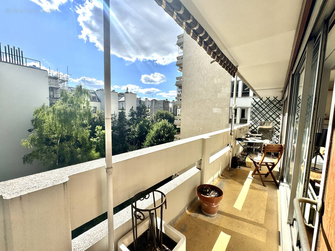 Appartement à PARIS-11E