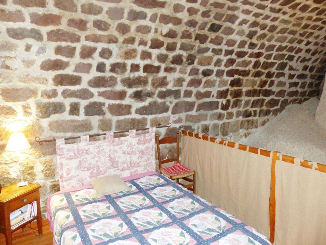 Maison à LE MONASTIER-SUR-GAZEILLE