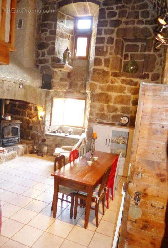 Maison à LE MONASTIER-SUR-GAZEILLE