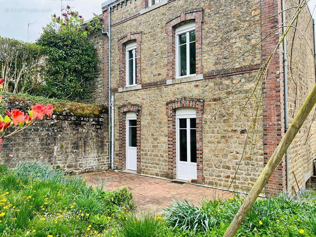 Maison à LA FERTE-MACE