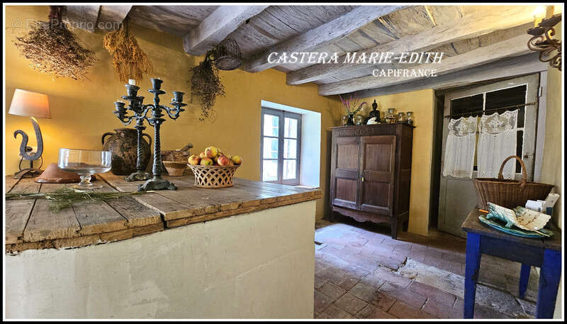 Maison à CASTERA-VERDUZAN