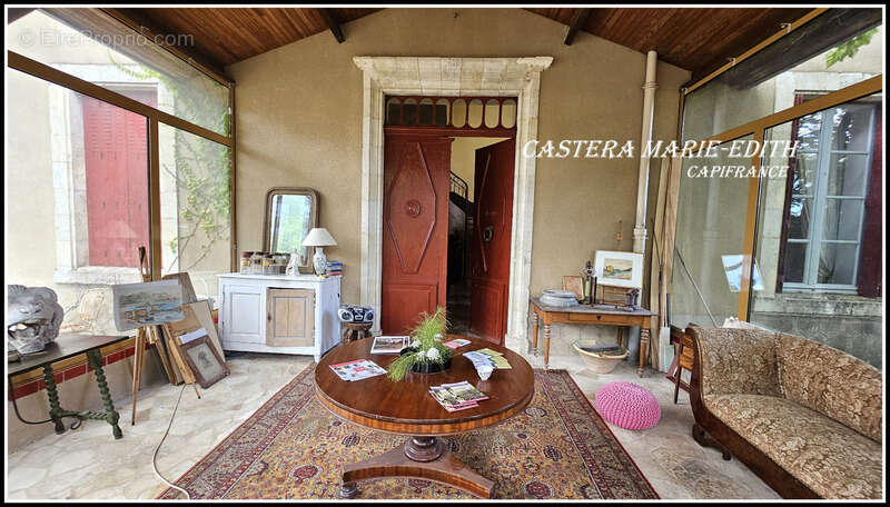 Maison à CASTERA-VERDUZAN