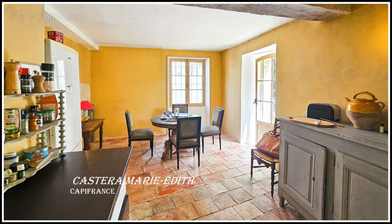 Maison à CASTERA-VERDUZAN