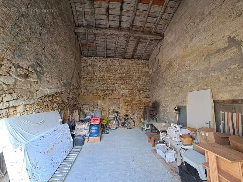 Maison à AUBIE-ET-ESPESSAS