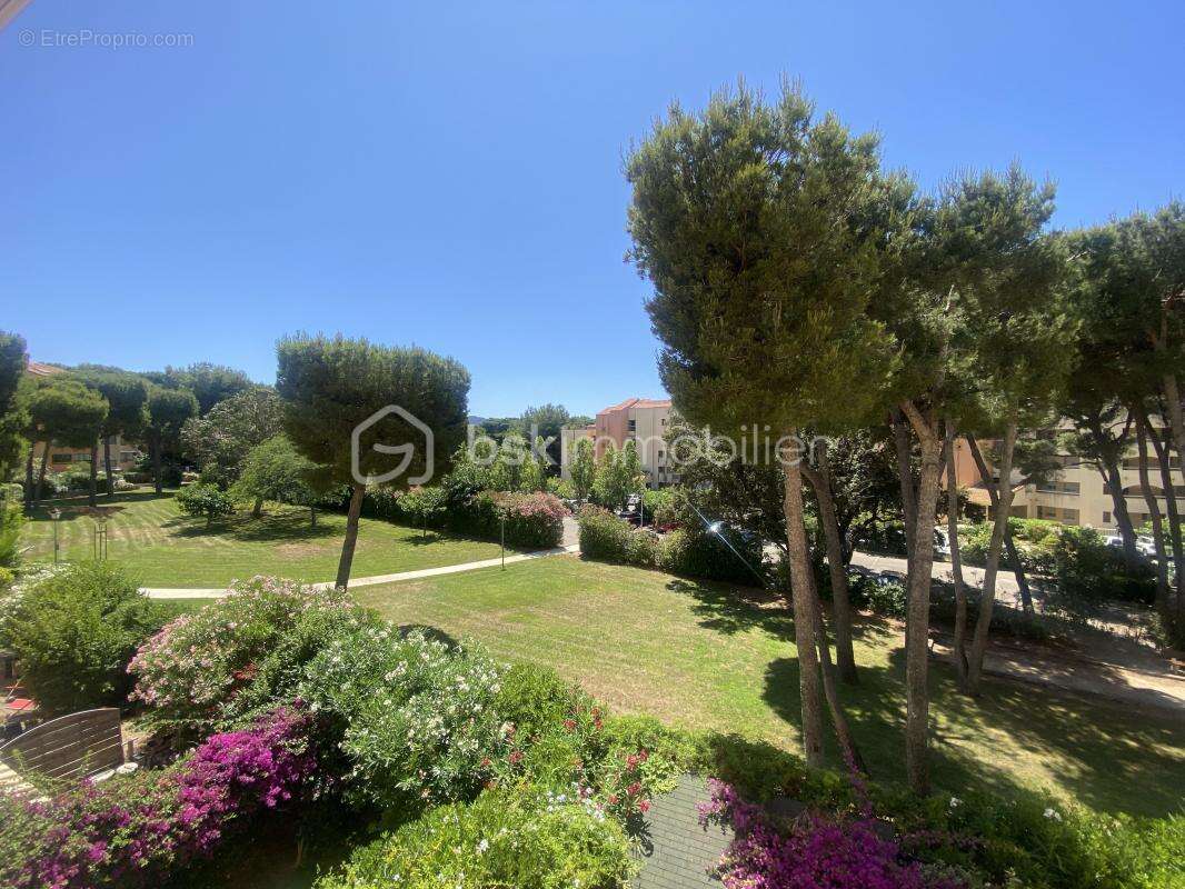 Appartement à SIX-FOURS-LES-PLAGES