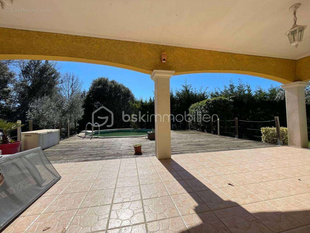 Maison à BOISSET-ET-GAUJAC