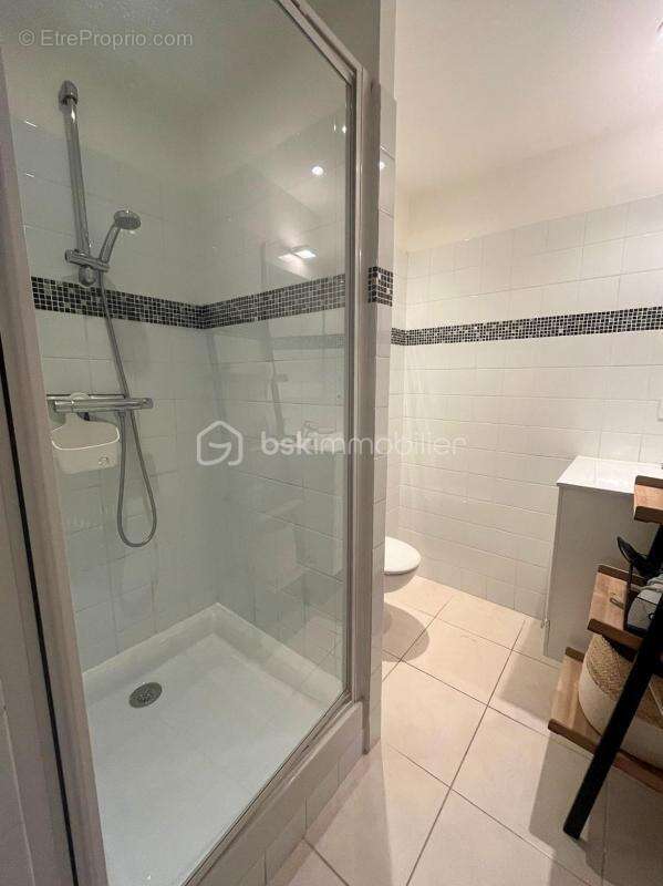 Appartement à LE MUY