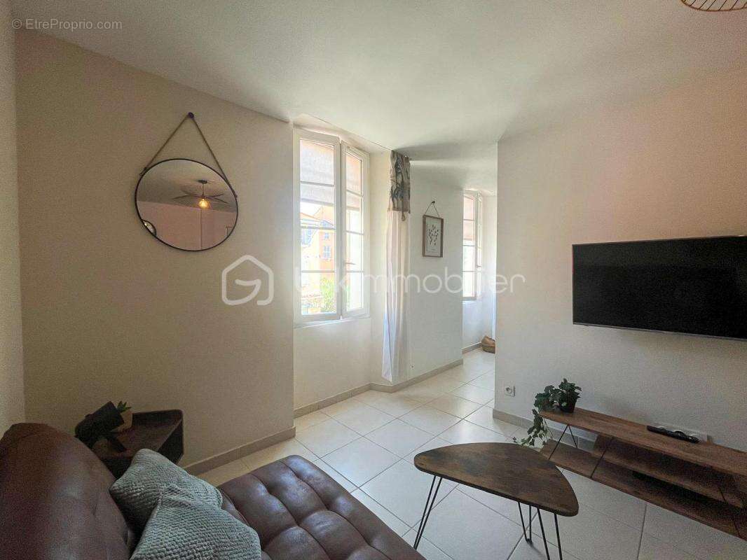 Appartement à LE MUY