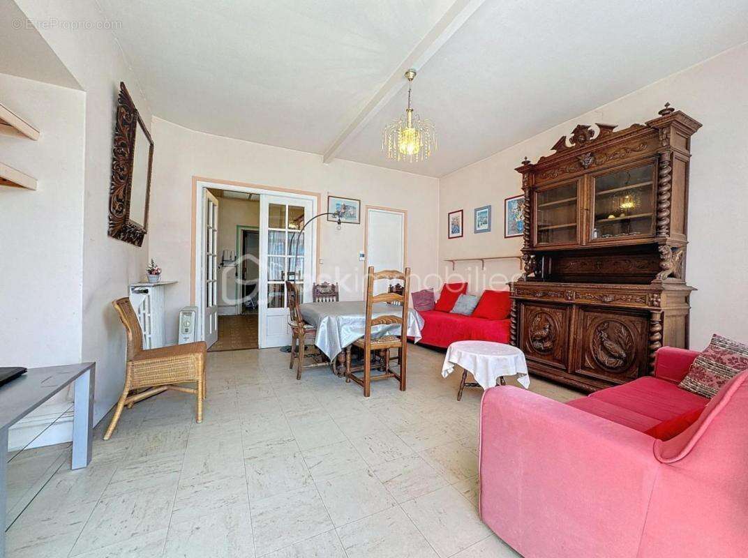 Maison à SAINT-PIERRE-EGLISE