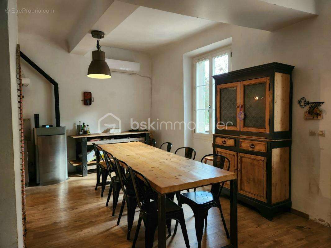 Maison à SOLLIES-TOUCAS