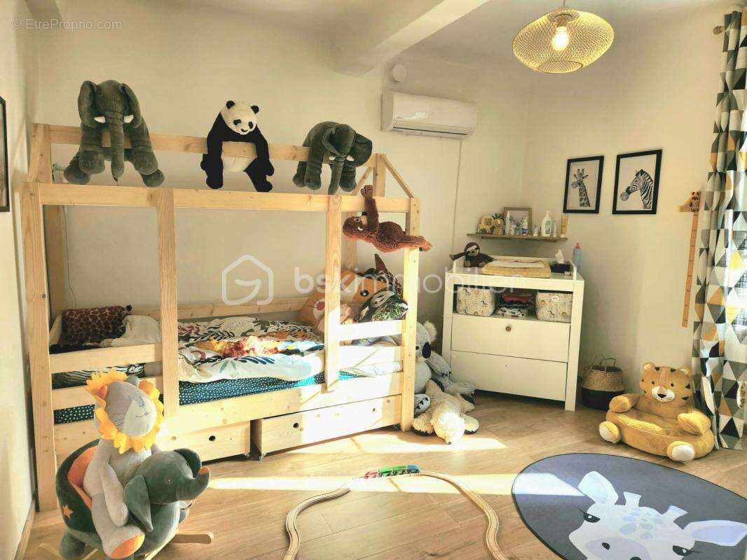 Maison à SOLLIES-TOUCAS