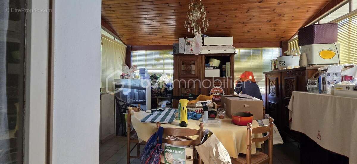 Maison à SAINT-MEDARD-DE-GUIZIERES