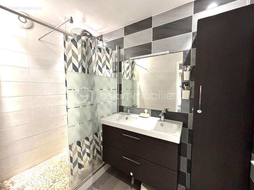 Appartement à CHAMPIGNY-SUR-MARNE