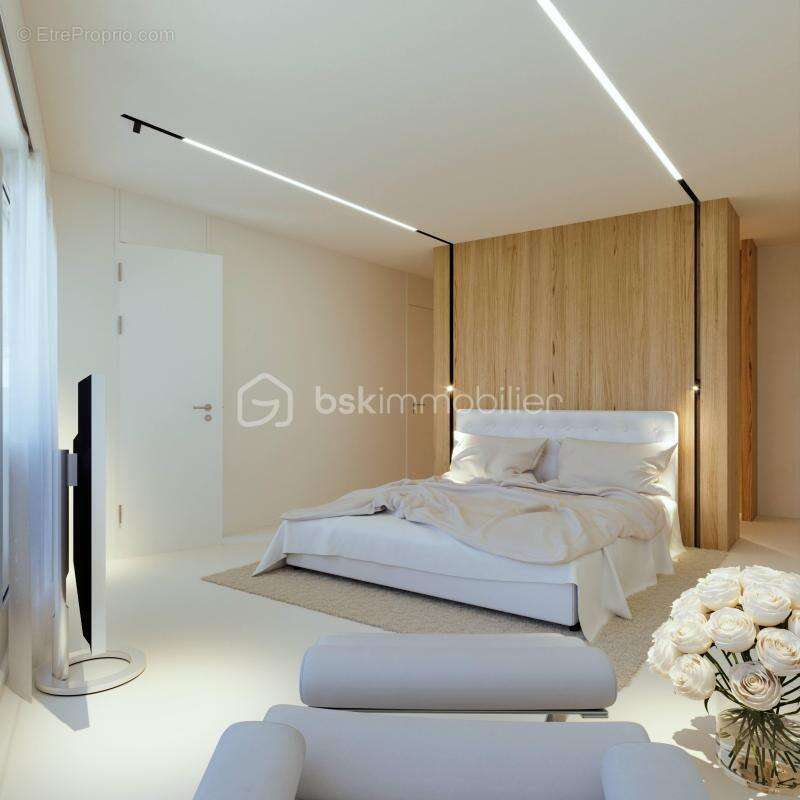 Terrain à CHATEAUNEUF-GRASSE