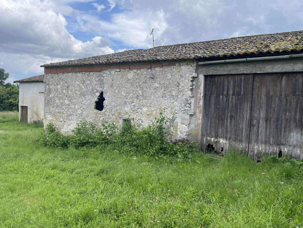 Maison à PESSAC-SUR-DORDOGNE